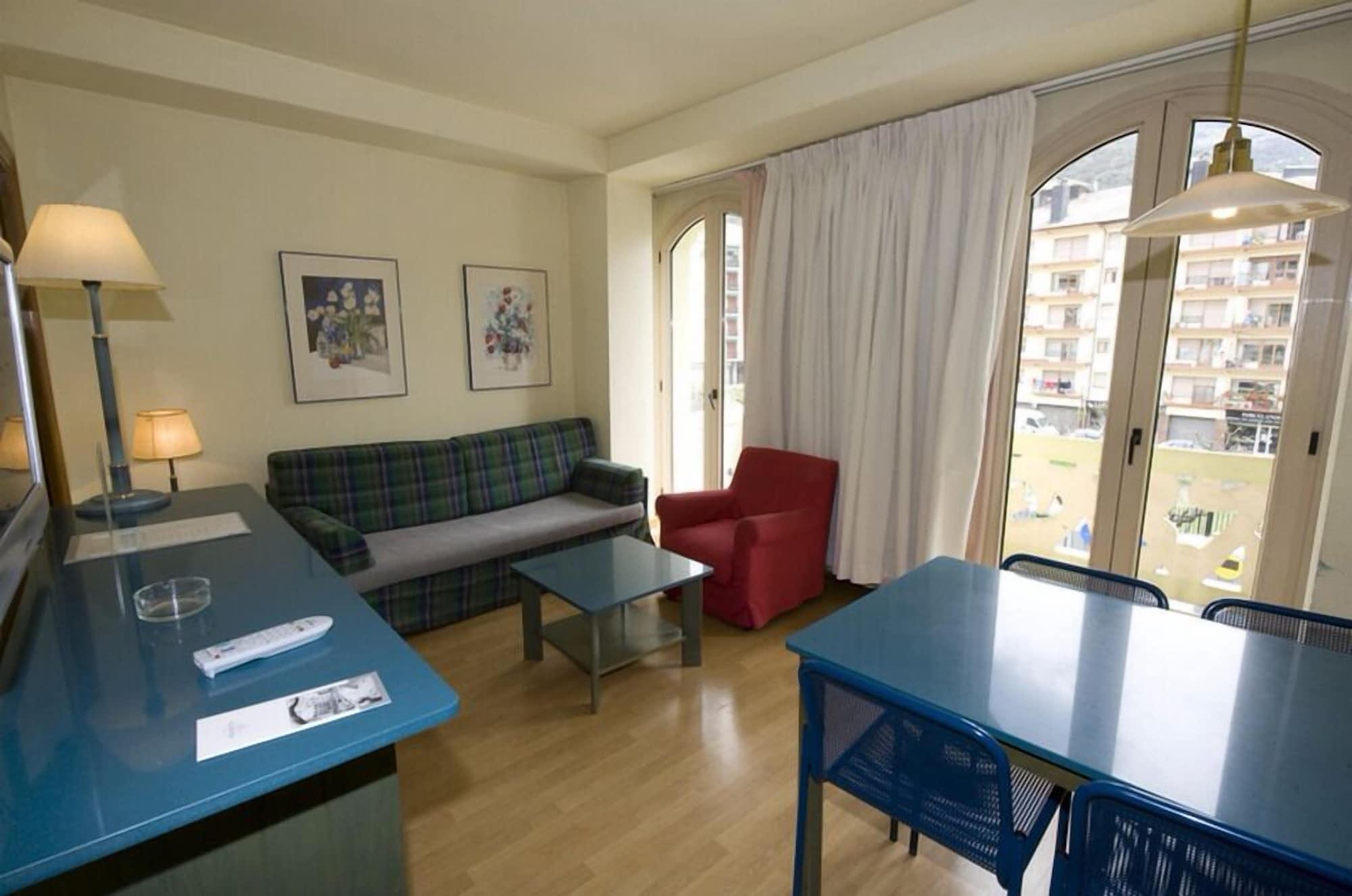 Apartamentos Pessets Adelaida Sort Zewnętrze zdjęcie