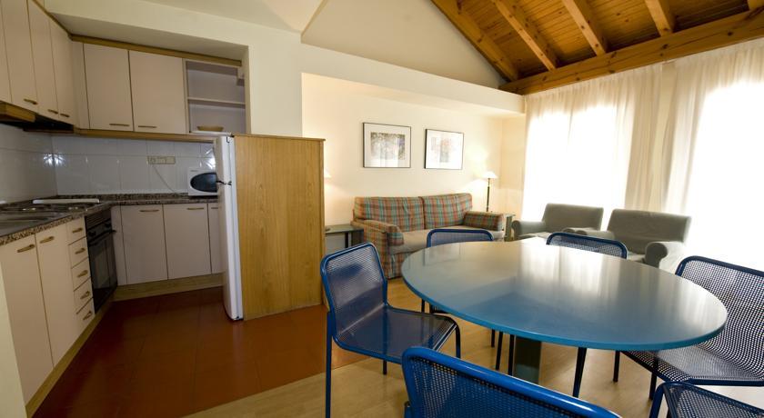 Apartamentos Pessets Adelaida Sort Zewnętrze zdjęcie
