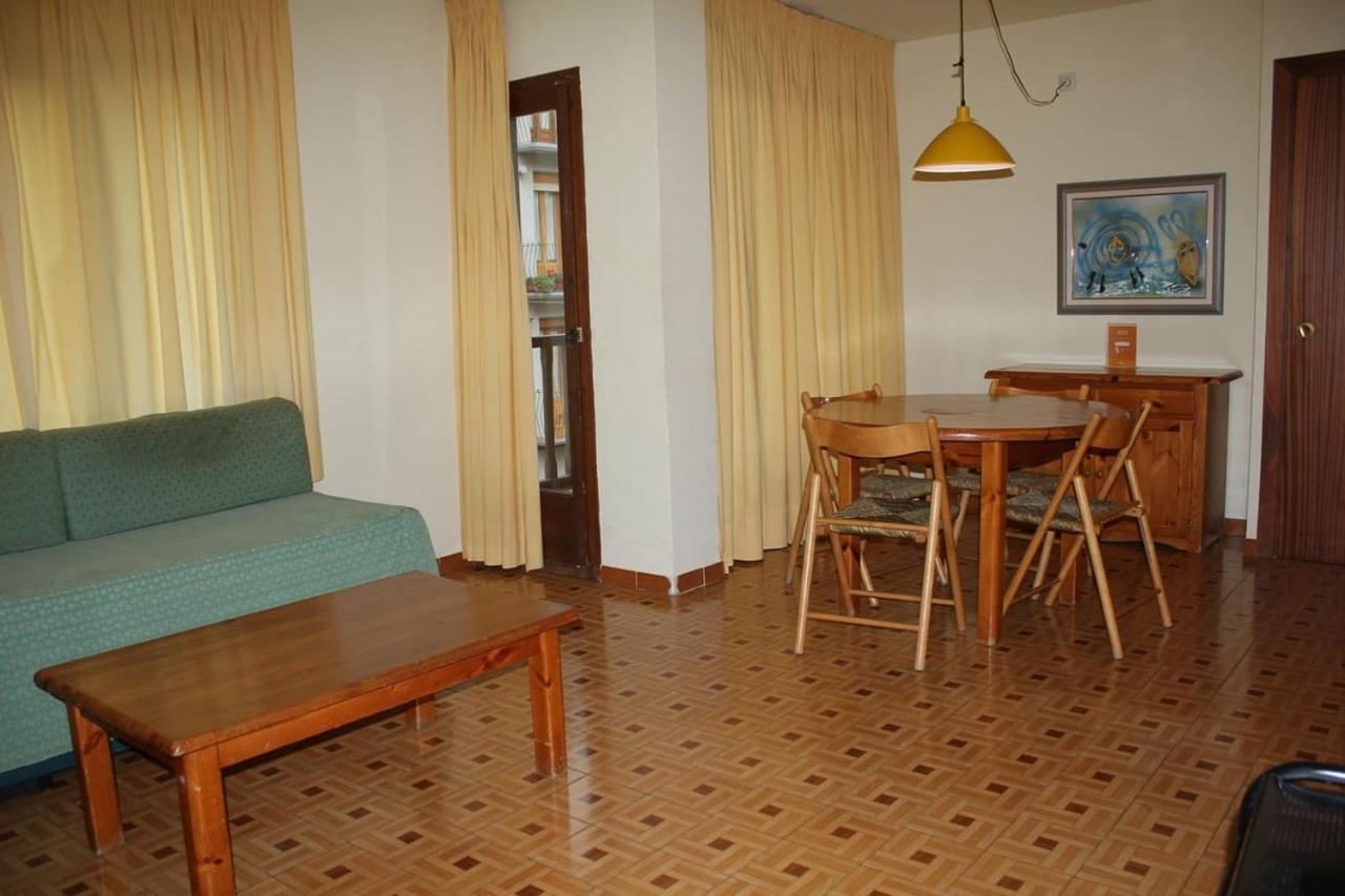 Apartamentos Pessets Adelaida Sort Zewnętrze zdjęcie
