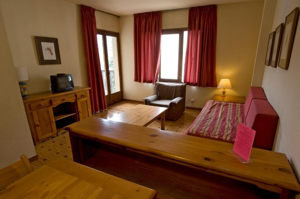 Apartamentos Pessets Adelaida Sort Pokój zdjęcie