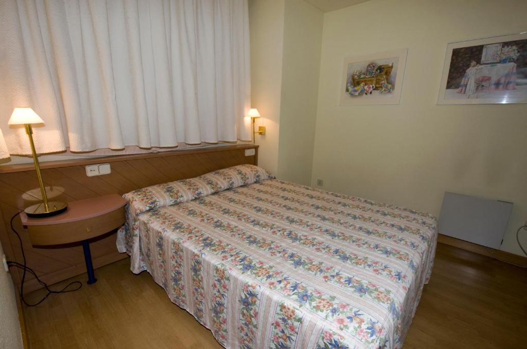 Apartamentos Pessets Adelaida Sort Pokój zdjęcie
